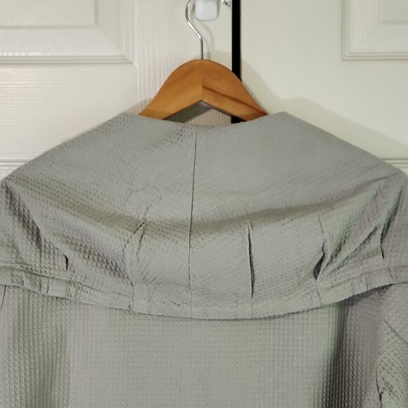 Roolee Women's Sage Green Cape Jacket Size Med Full Zip Ripstop Earth Tone NWT - Picture 3 of 13